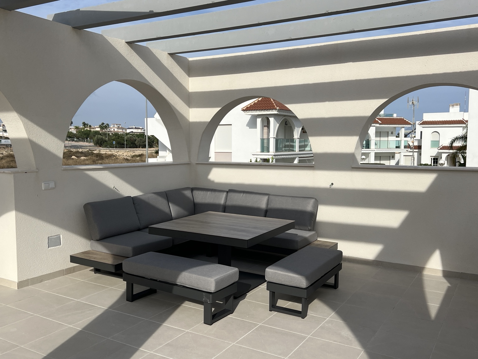 Casa Vista Salina outdoor dining table and terrace